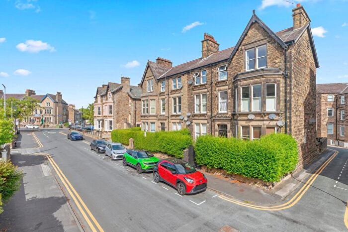 1 Bedroom Property For Sale In Park View, Harrogate, North Yorkshire, HG1