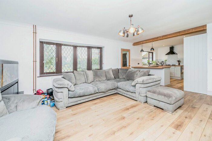 3 Bedroom Detached Bungalow For Sale In Ranworth Road, Blofield, Norwich, NR13