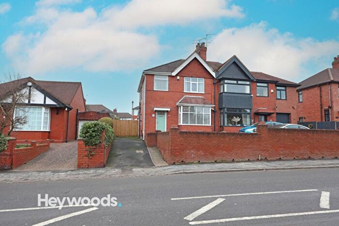 3 Bedroom Semi Detached House For Sale In Dimsdale Parade West, Wolstanton, Newcastle-under-Lyme, ST5