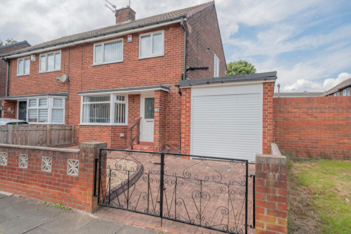 3 Bedroom Semi-Detached House For Sale In Millford, Leam Lane Estate, Felling, Gateshead, NE10