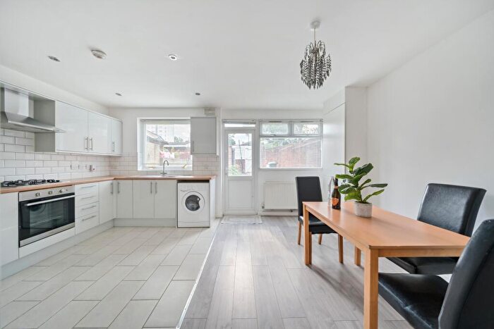 3 Bedroom End Of Terrace House To Rent In Charles Grinling Walk London, SE18