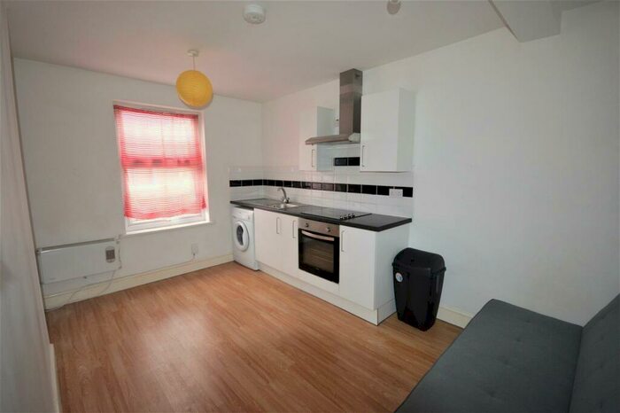 1 Bedroom Flat To Rent In Celt Street, Leicester, LE3