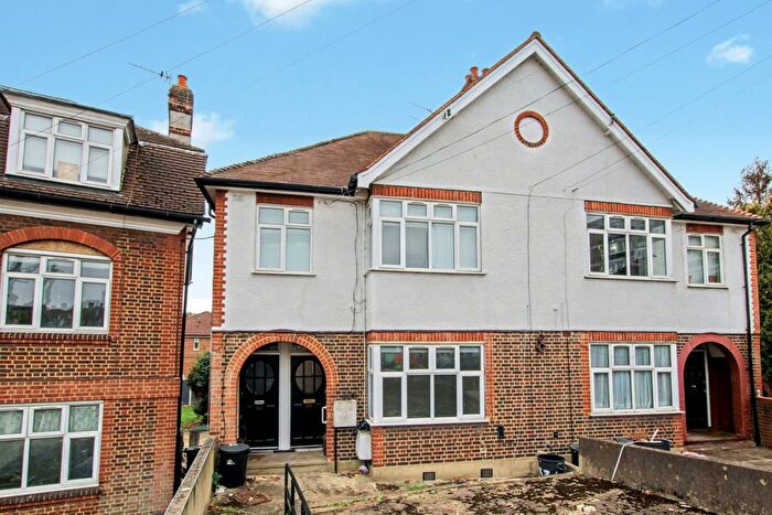 2 Bedroom Flat To Rent In Southcroft Road (), Tooting, SW16