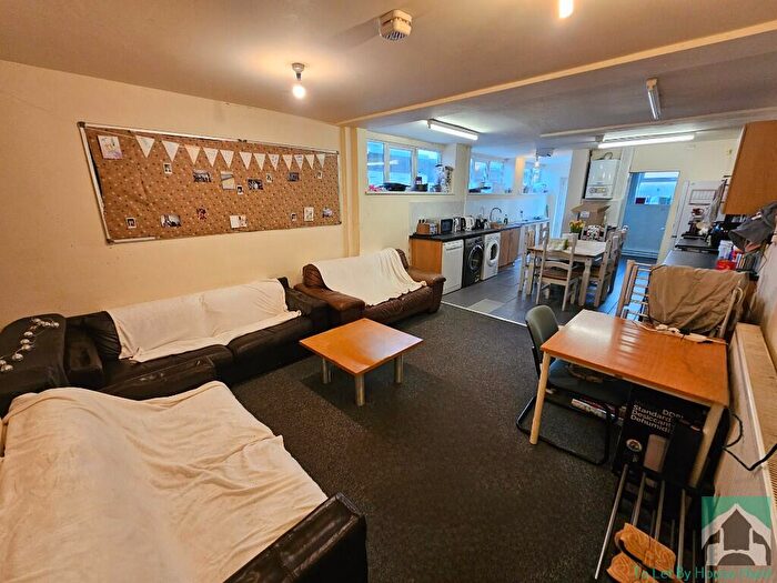 7 Bedroom Terraced House To Rent In Dawlish Road, Birmingham, B29