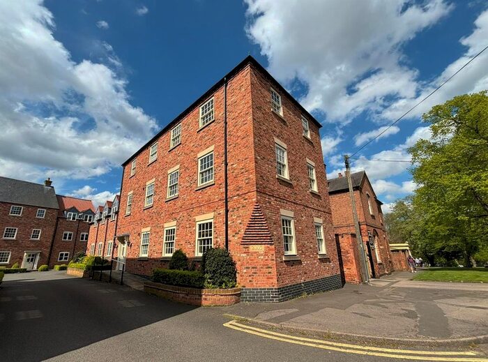 3 Bedroom Flat To Rent In Abbey Mews, Southwell, NG25