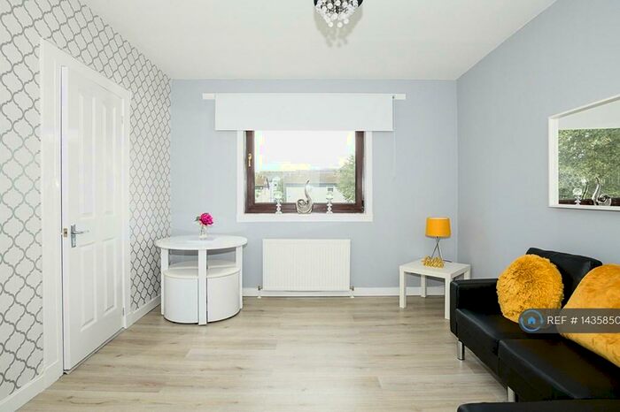 1 Bedroom Flat To Rent In Pittodrie Place, Aberdeen, AB24