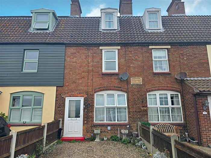 3 Bedroom Terraced House For Sale In Sidegate Road, Hopton, NR31