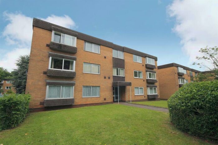 2 Bedroom Flat To Rent In Harford Drive, Bristol, BS16