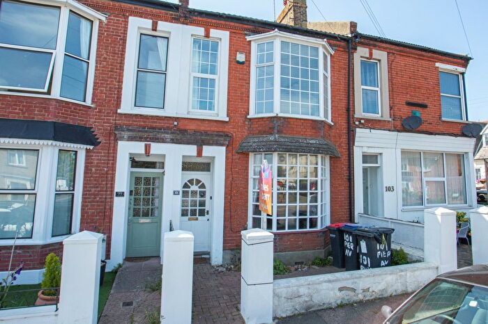 3 Bedroom Terraced House For Sale In Pier Avenue, Herne Bay, Kent, CT6