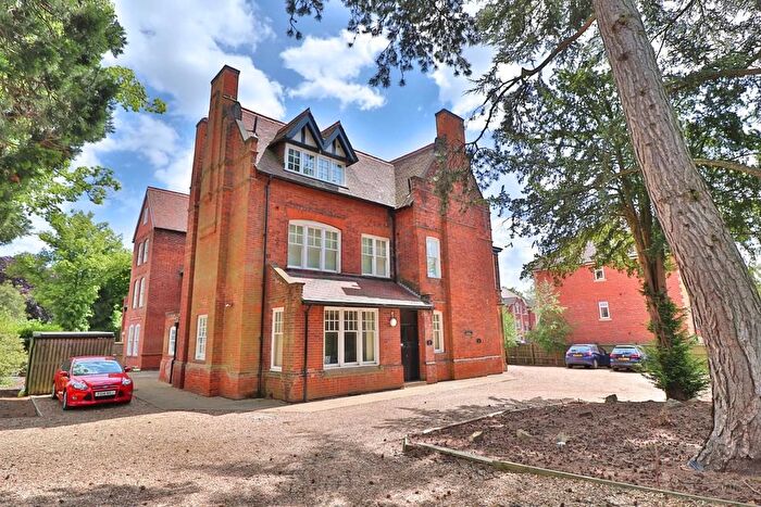 2 Bedroom Flat To Rent In Burnham House, Elms Road, Stoneygate, Leicester, LE2