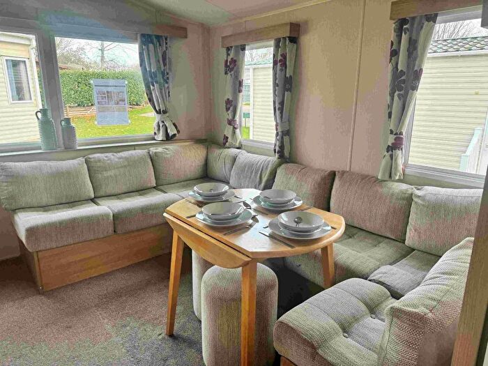 2 Bedroom Park Home For Sale In Carlton, Saxmundham, IP17
