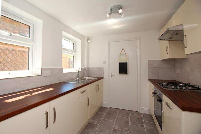 3 Bedroom Terraced House To Rent In Palmerston Road, Woodston, Peterborough, PE2