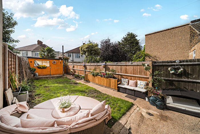 2 Bedroom Terraced House For Sale In Brook Street, Erith, DA8