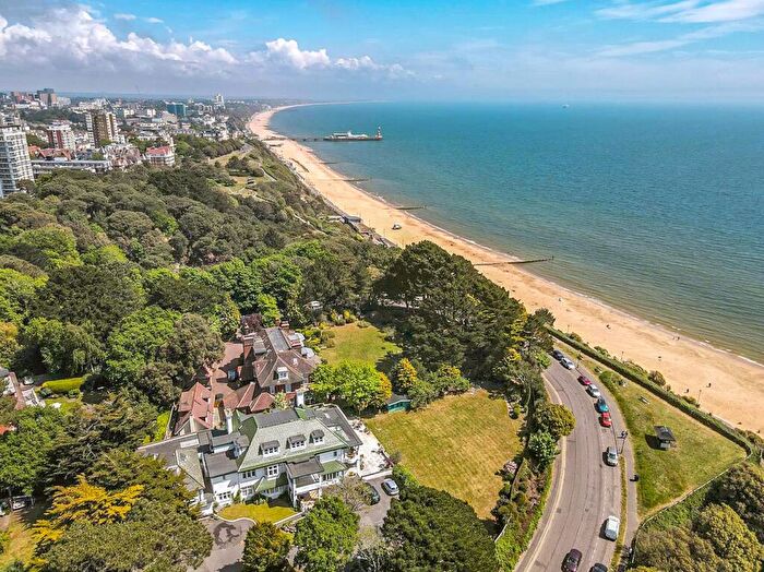 2 Bedroom Flat For Sale In West Overcliff Drive, Bournemouth, BH4