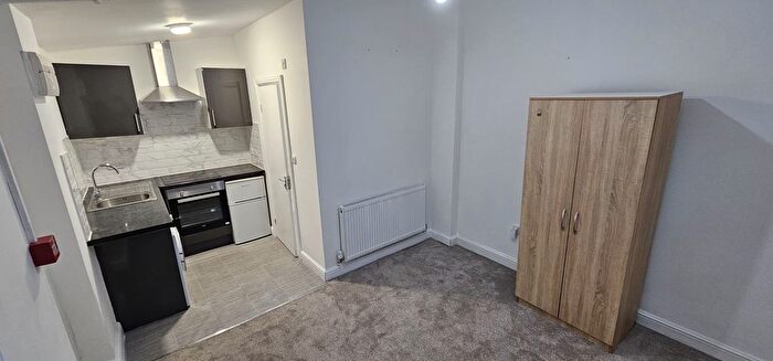 1 Bedroom Flat To Rent In Biscot Road, Luton, LU3