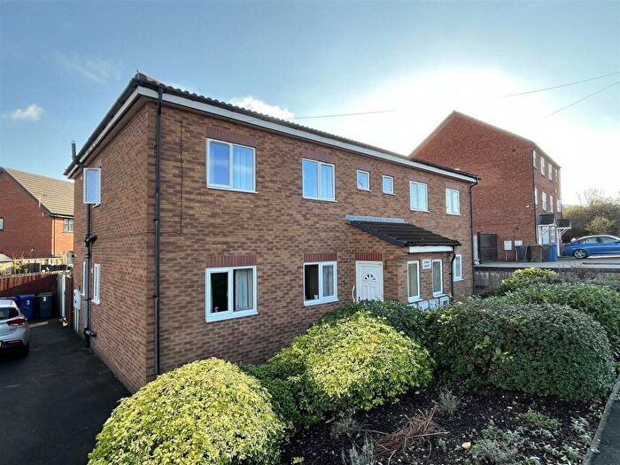 2 Bedroom Apartment For Sale In Jennings Way, Burton-On-Trent, DE14
