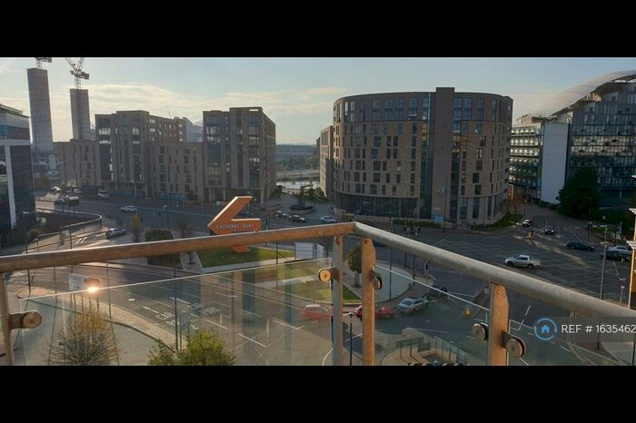 2 Bedroom Flat To Rent In X Q Building, Salford, M5