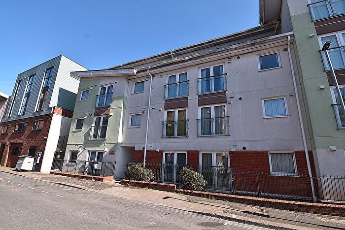 1 Bedroom Flat For Sale In Red Lion Lane, Exeter, EX1