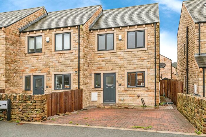 2 Bedroom End Of Terrace House For Sale In West Nab View, Meltham, Holmfirth, HD9