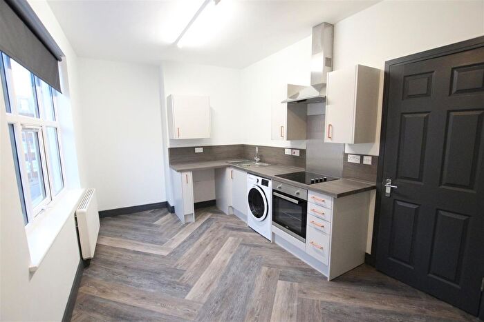 1 Bedroom Flat To Rent In Hazelwood Road, Northampton, NN1