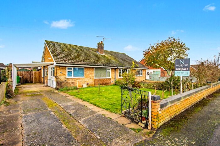 2 Bedroom Semi-Detached Bungalow For Sale In Queen Elizabeth Drive, Dersingham, PE31