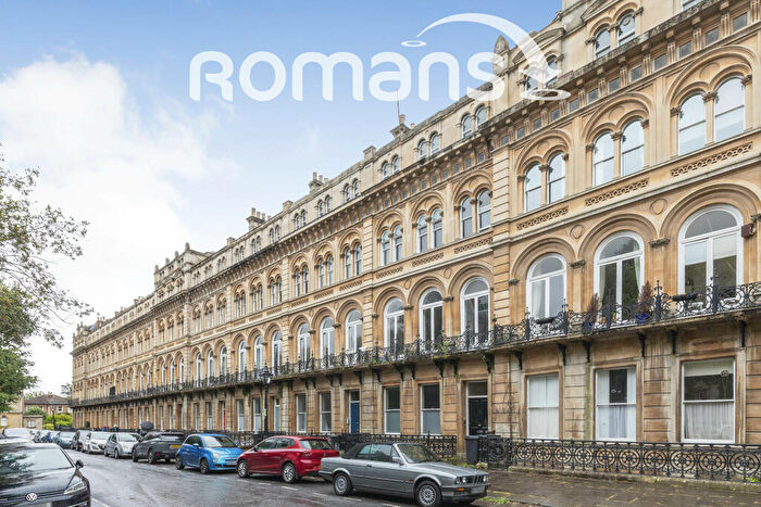 2 Bedroom Apartment To Rent In Victoria Square, Clifton Village, BS8