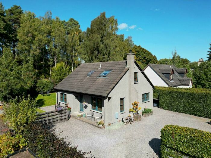 4 Bedroom Detached House For Sale In Station Road, Carrbridge, PH23