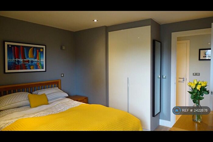 1 Bedroom Flat To Rent In Theatro Tower, London, SE8