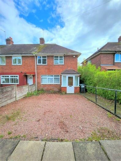 3 Bedroom Semi-Detached House To Rent In Swinford Road, Birmingham, B29