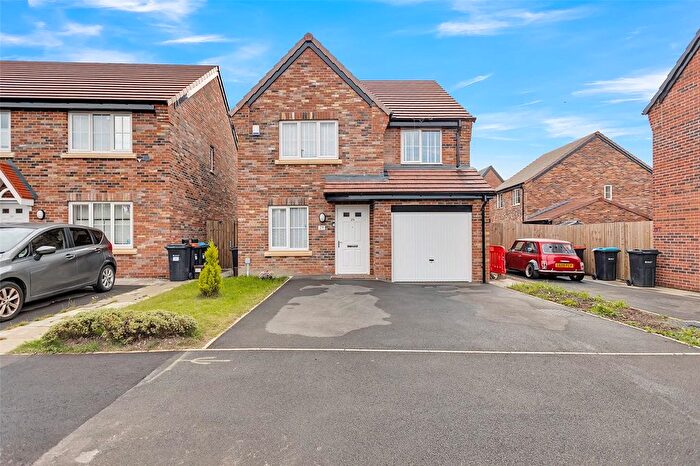 4 Bedroom Detached House For Sale In Chillingham Road, Winsford, Cheshire, CW7