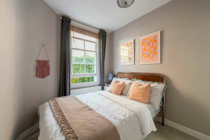 2 Bedroom Maisonette To Rent In Yukon Road, Balham, London, SW12