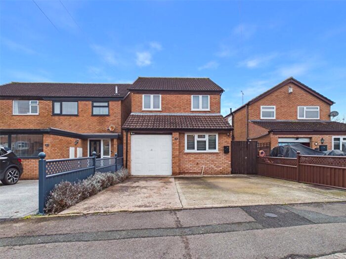 3 Bedroom Detached House For Sale In Lower Meadow, Quedgeley, Gloucester, Gloucestershire, GL2
