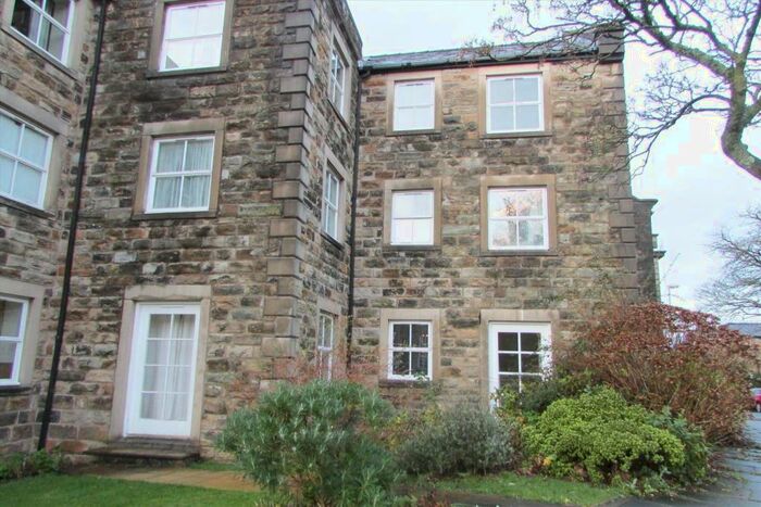 1 Bedroom Flat To Rent In High Street, Lancaster, LA1
