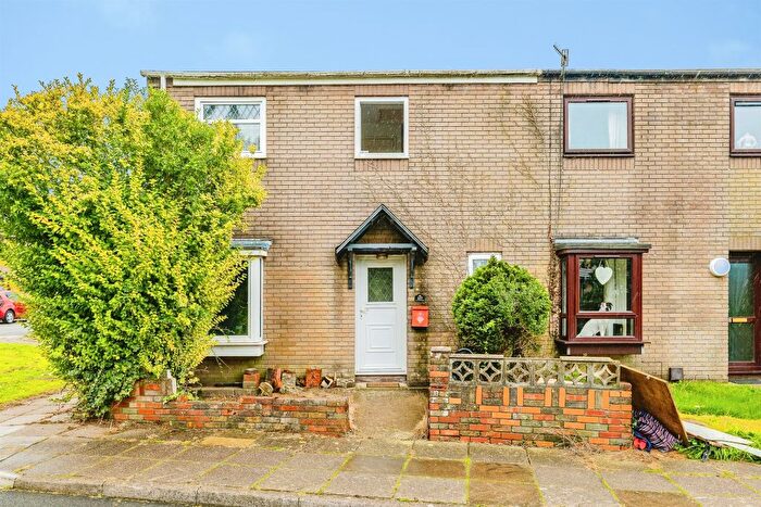 3 Bedroom Semi-detached House For Sale In Jubilee Crescent, Sarn, Bridgend, CF32