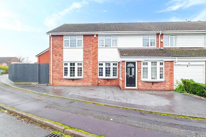 4 Bedroom End Terrace House To Rent In Linwood Drive, Walsgrave, Coventry, CV2