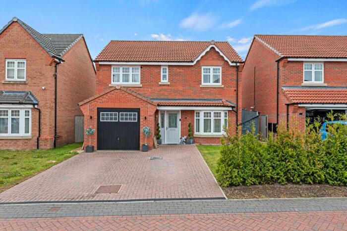 4 Bedroom Detached House For Sale In Moorland Court, Barnsley, S71