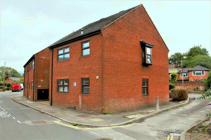 1 Bedroom Flat To Rent In Flaxfield Road, Basingstoke, Hants, RG21