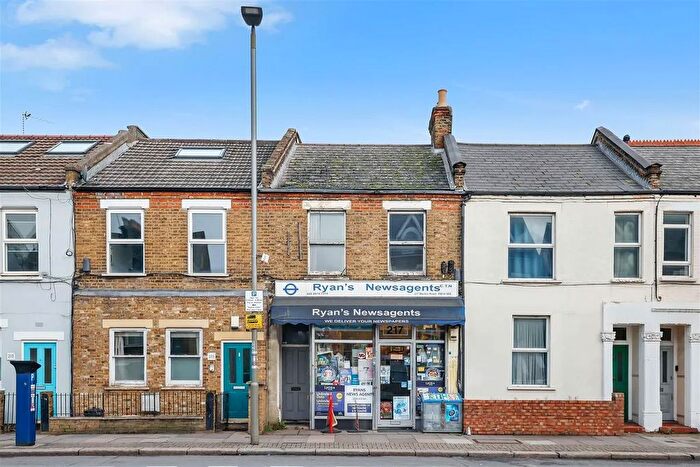 1 Bedroom Flat For Sale In Merton Road, London, SW18