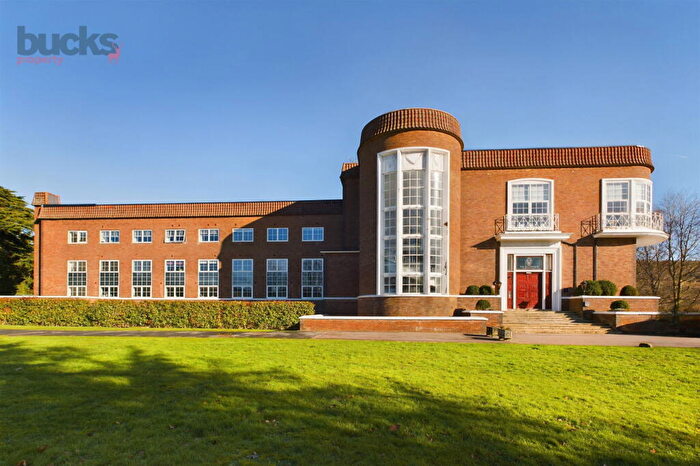 1 Bedroom Apartment For Sale In The Residence, Saunderton Estate, Wycombe Road, Saunderton., HP14