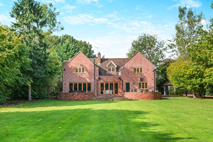 5 Bedroom Detached House For Sale In Chequers Hill, Flamstead, St. Albans, Hertfordshire, AL3