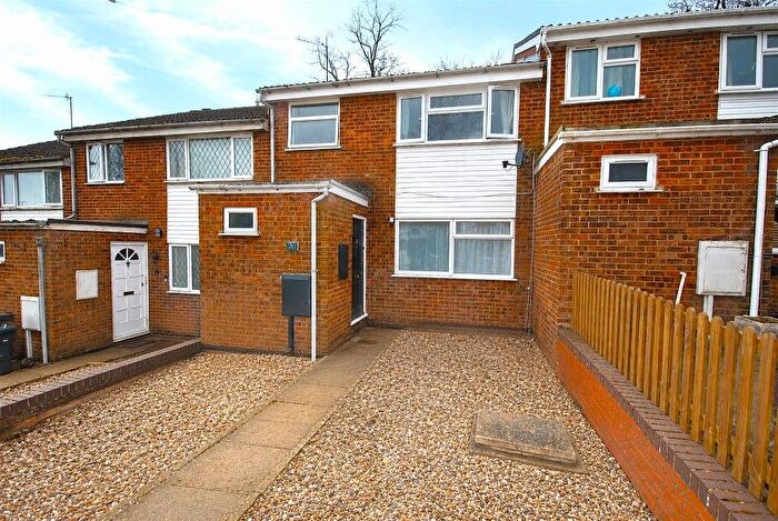 3 Bedroom Terraced House For Sale In Hawkins Close, Rothwell, Kettering, Northamptonshire, NN14