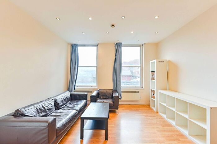 1 Bedroom Flat To Rent In St John's Hill, Wandsworth, London, SW11