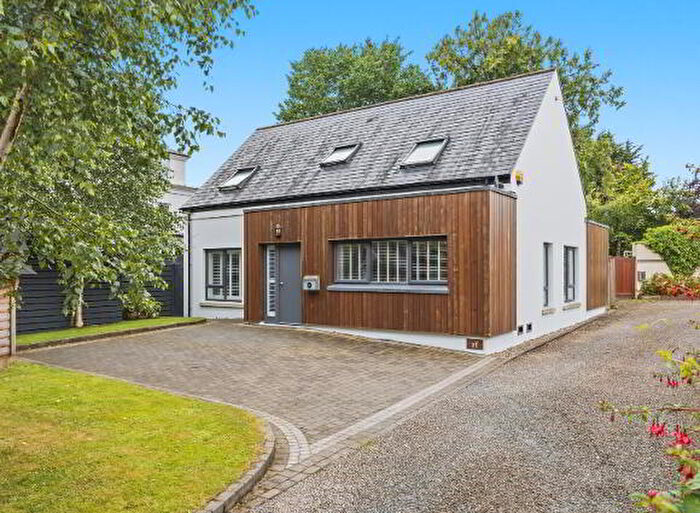 3 Bedroom Detached House For Sale In F Knockdarragh Park, Belfast, BT4