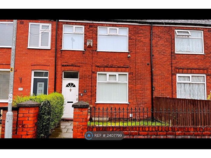 3 Bedroom Terraced House To Rent In Dalton Street, Failsworth, Manchester, M35