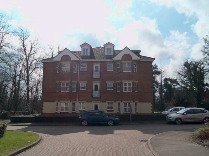 2 Bedroom Flat To Rent In Regent Court Basingstoke, RG21
