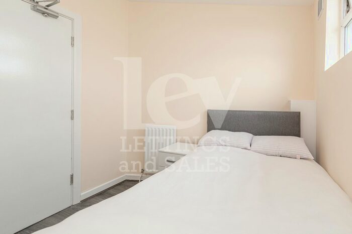 8 Bedroom Terraced Bungalow To Rent In Breeze Hill, Liverpool L9