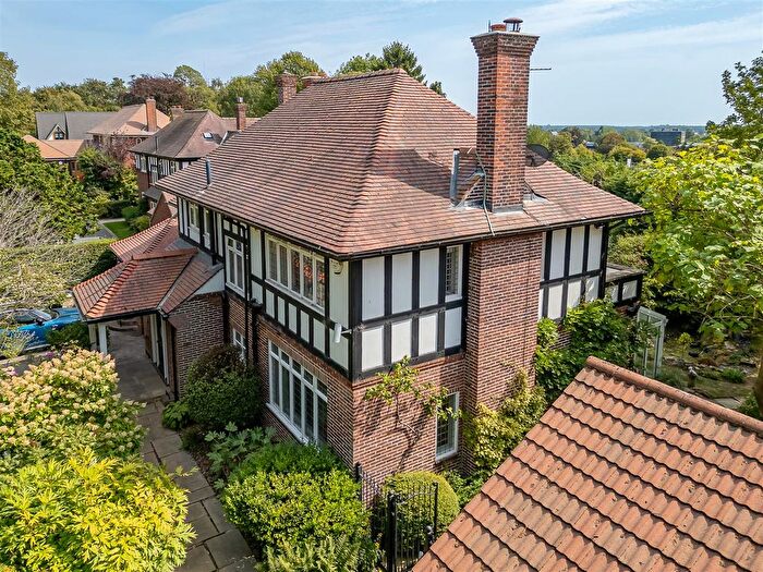 4 Bedroom Detached House For Sale In Garrow Hill, Heslington, York, YO10