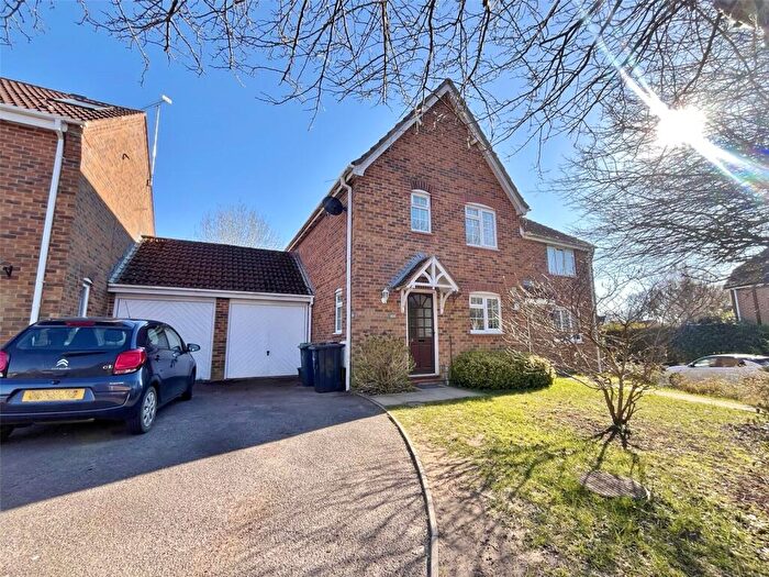 3 Bedroom Semi-Detached House To Rent In Albion Way, Verwood, Dorset, BH31
