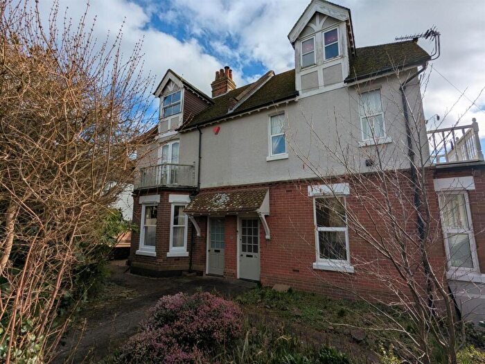 1 Bedroom Apartment To Rent In Hillcrest Road, Hythe, CT21