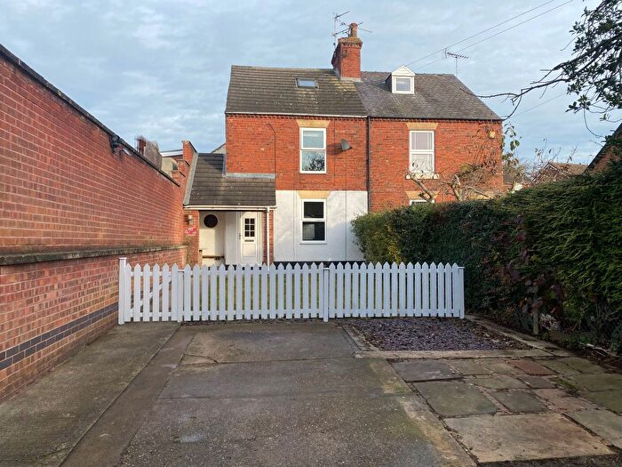 5 Bedroom Property To Rent In Fox Road, Whitwell, Worksop, S80